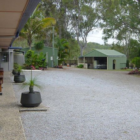 Greenacres Motel / Van Park Benaraby Exterior photo
