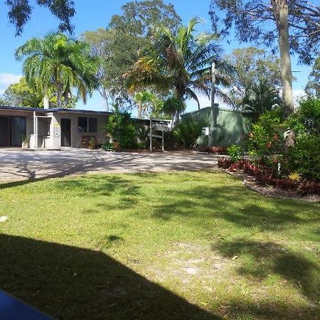 Greenacres Motel / Van Park Benaraby Exterior photo