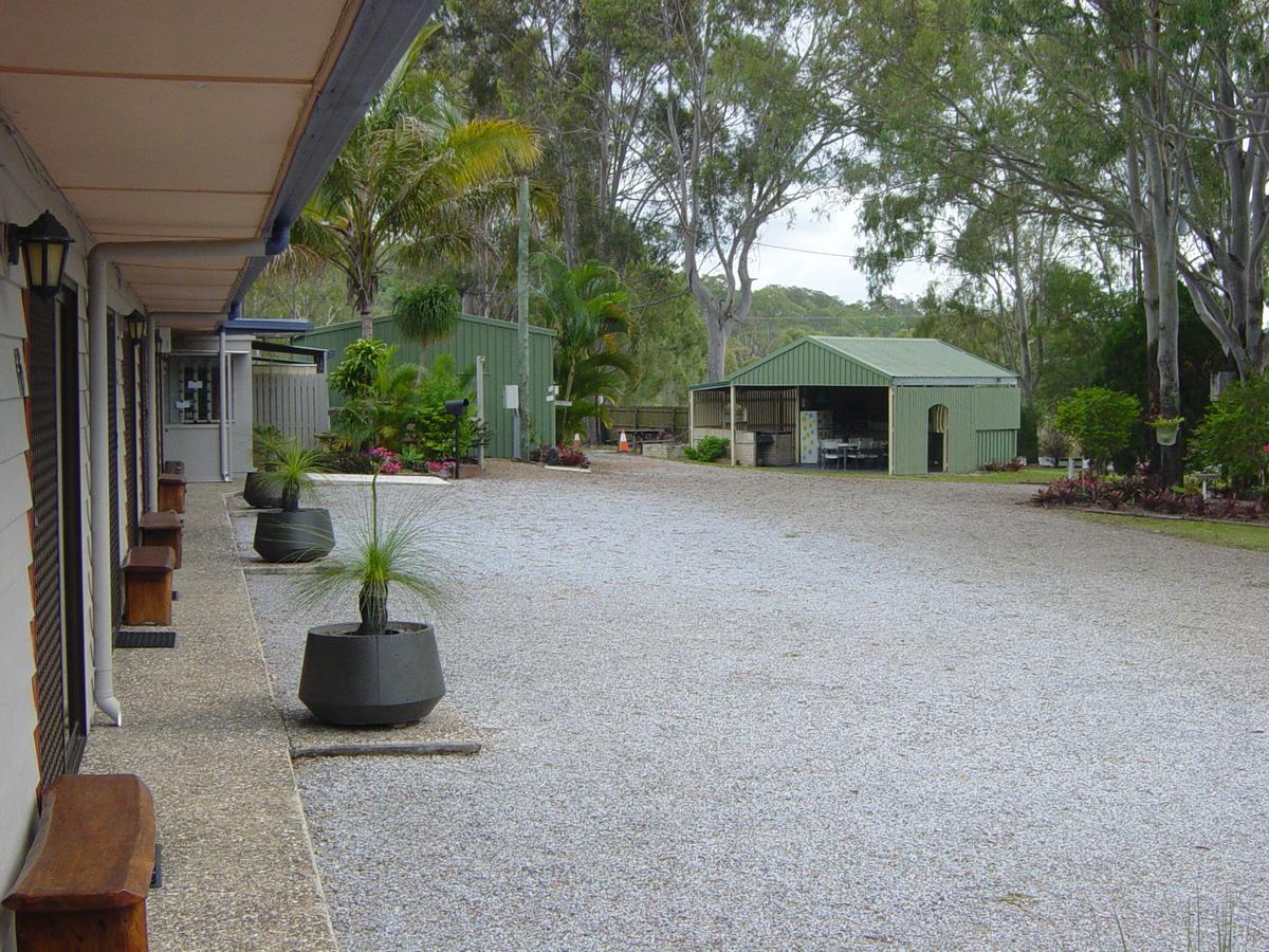 Greenacres Motel / Van Park Benaraby Exterior photo